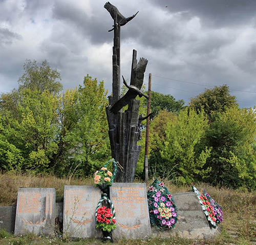 Oorlogsmonument Revukha