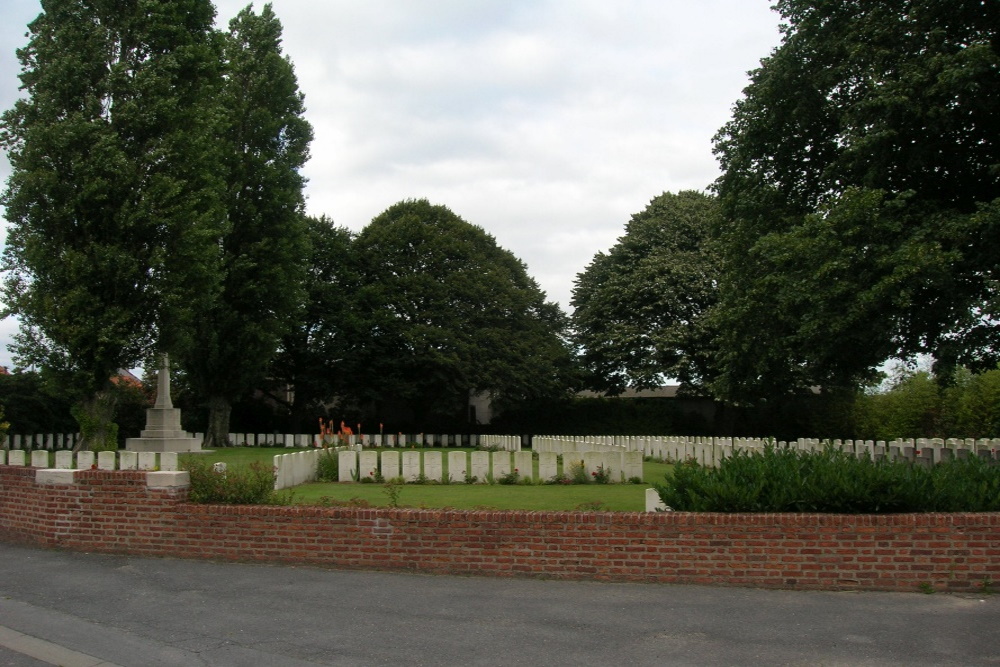 Commonwealth War Cemetery St. Julien Dressing Station #2