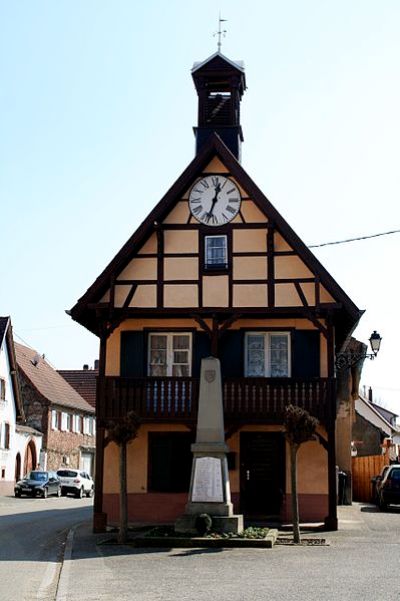 Oorlogsmonument Avolsheim #1