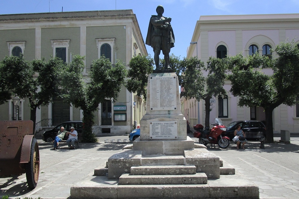 Oorlogsmonument Monteroni di Lecce #1