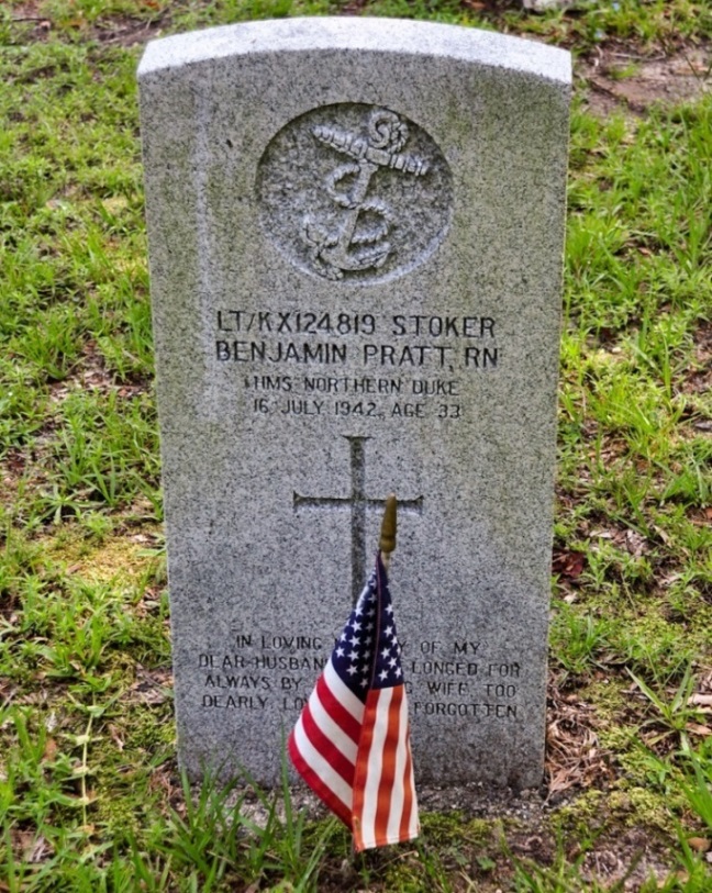 Commonwealth War Grave Oakdale Cemetery #1