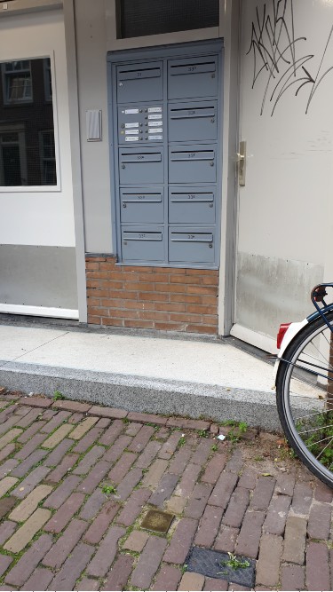 Stumbling Stone Nieuwe Kerkstraat 33-lll #3
