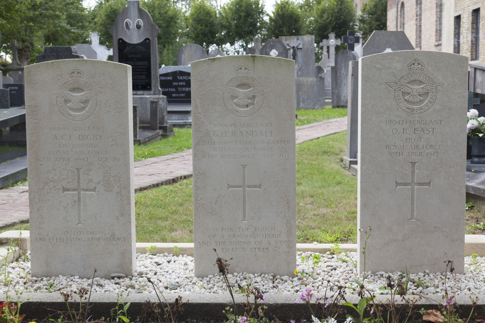Commonwealth War Graves Vlissegem #2