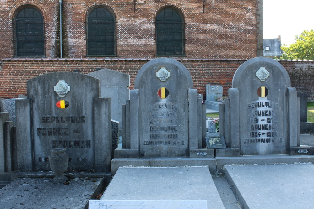 Belgian Graves Veterans Mourcourt #3