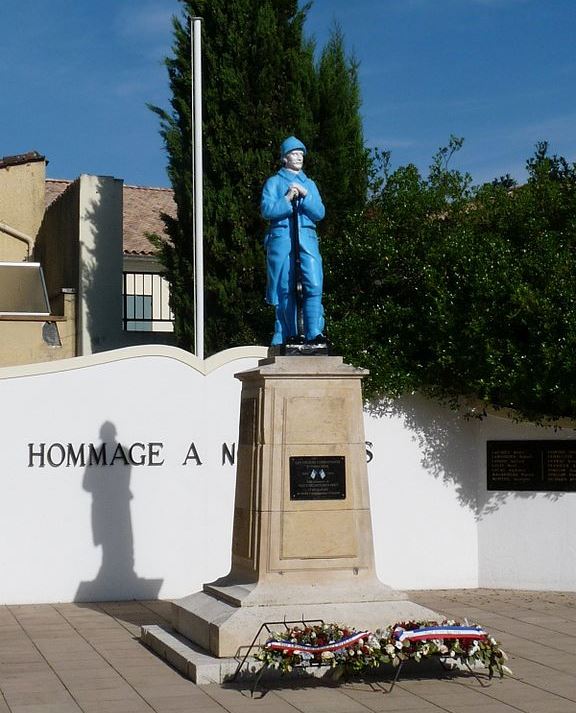 War Memorial Saint-Seurin-sur-l'Isle #1