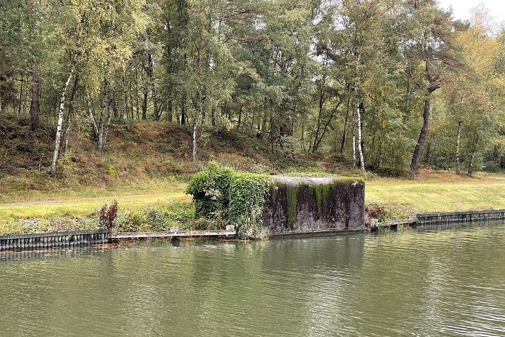 Bunker 7f Border Defence Bocholt-Herentals Canal #4