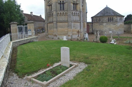 Commonwealth War Grave Basly #1