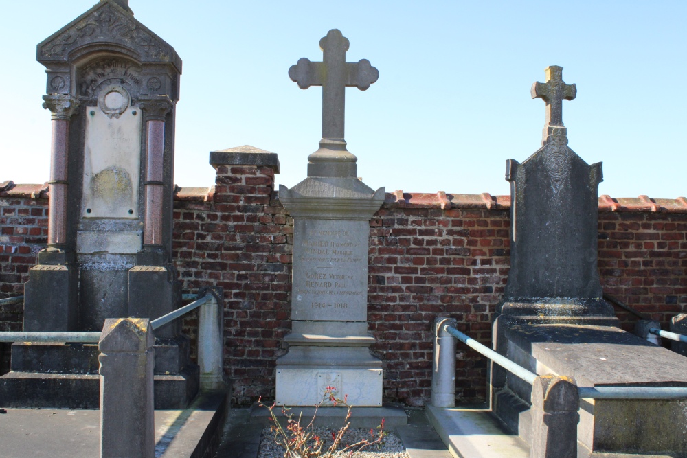 Oorlogsmonument Begraafplaats Cambron-Saint-Vincent