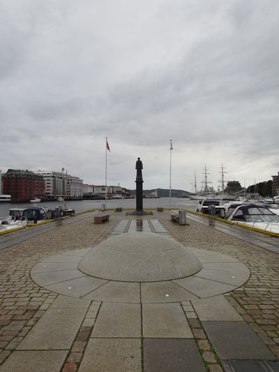 Monument Omgekomen Zeelui Bergen #4