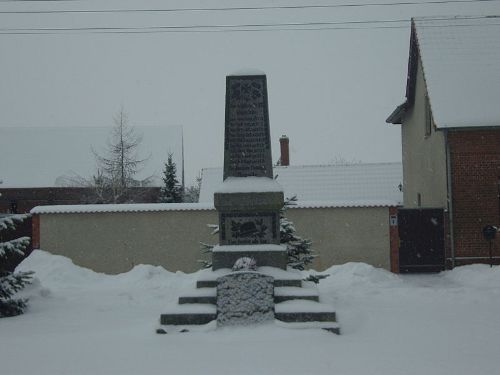 War Memorial Brenitz bei Sonnewalde #1
