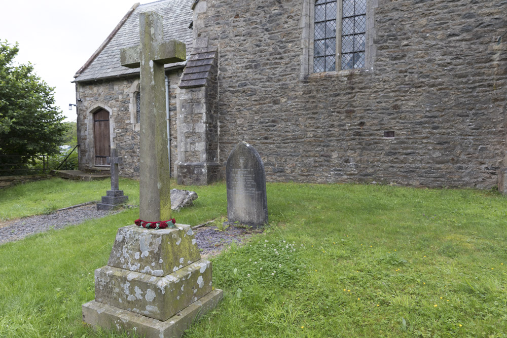 Oorlogsmonument Cautley en Dowbiggin #1