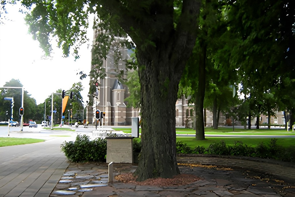 Maple Leaf Monument Apeldoorn #1