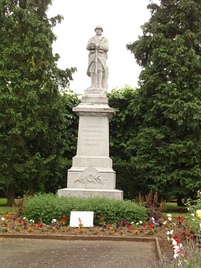 Oorlogsmonument Neuvireuil #1