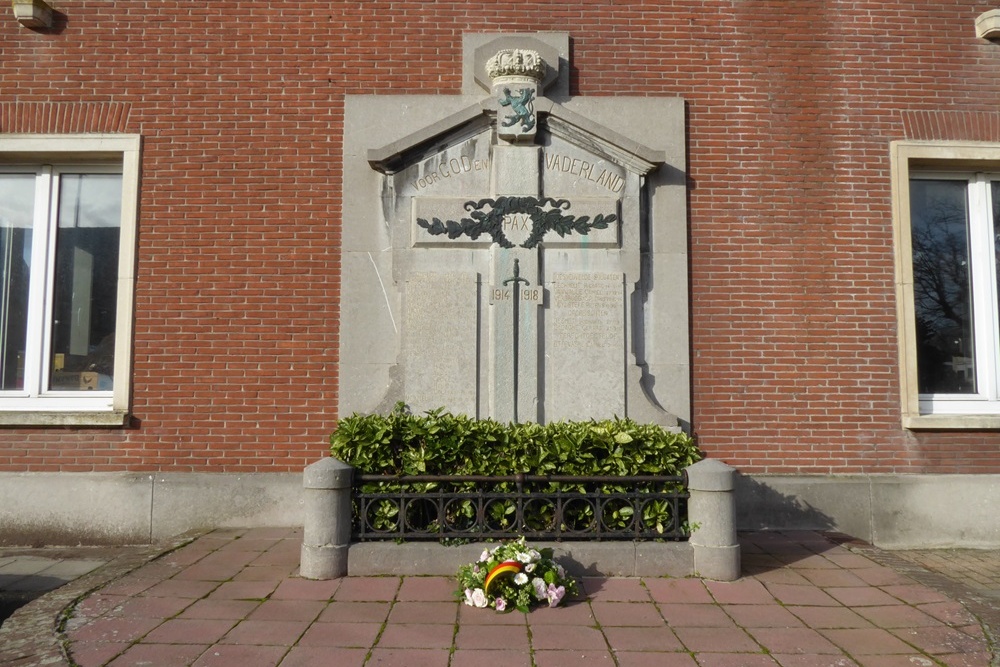Oorlogsmonument Ooigem #2