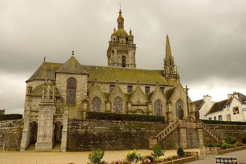 Oorlogsmonument Saint-Thégonnec #1