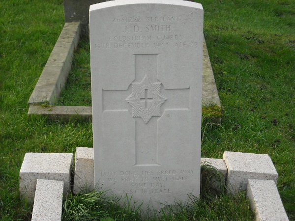 Commonwealth War Grave Newfield Churchyard