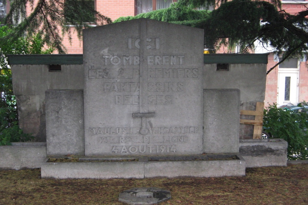 Oorlogsmonument Maulus en Van Gastel Vis	