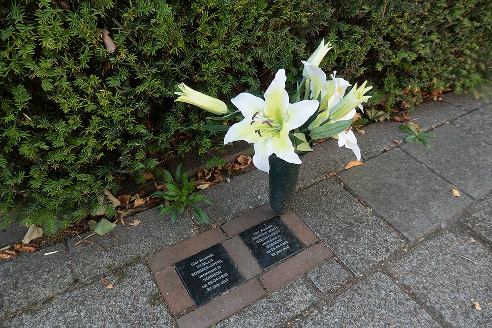 Memorial Stones Timorstraat 17 #1