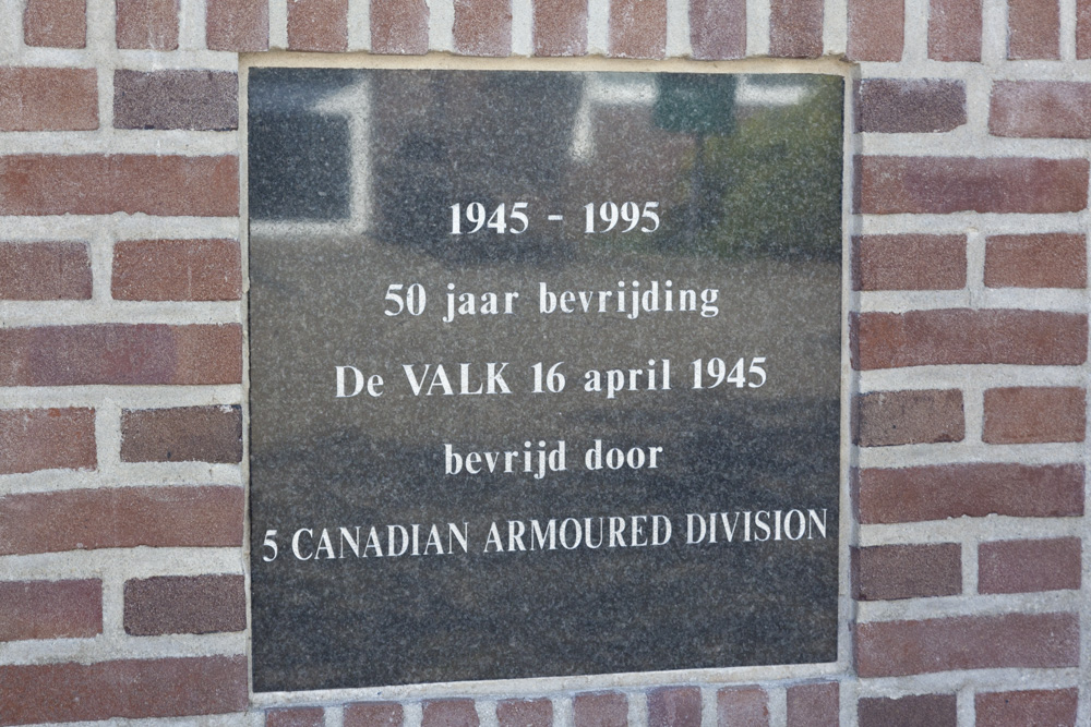 Bevrijdingsmonument De Valk #2