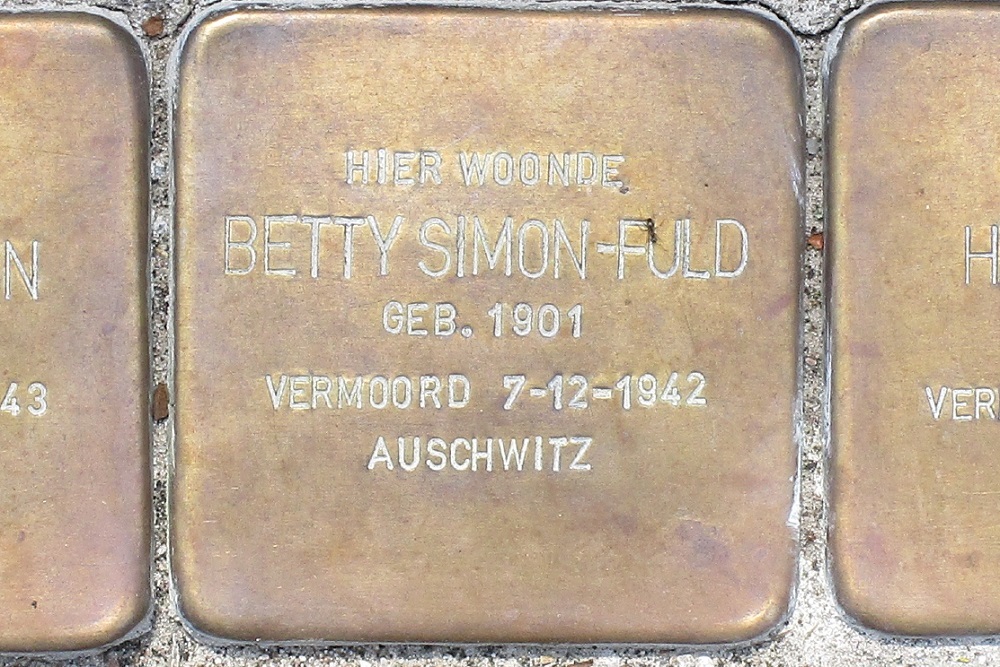 Stolpersteine R.J. Schimmelpenninckstraat 22 #3