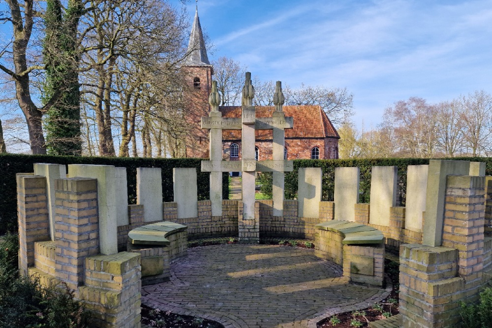 Nederlandse Oorlogsgraven Gemeentelijke Begraafplaats Marum #1