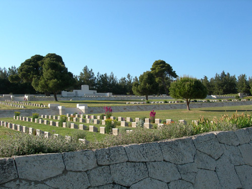 Twelve Tree Copse Commonwealth War Cemetery