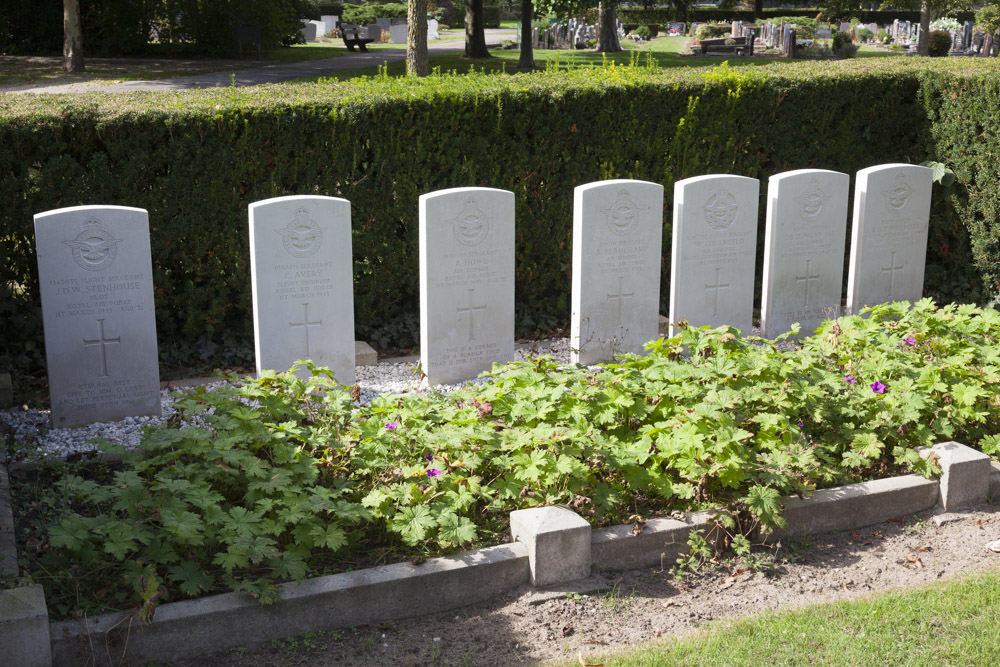 Commonwealth War Graves General Cemetery Wilp #1