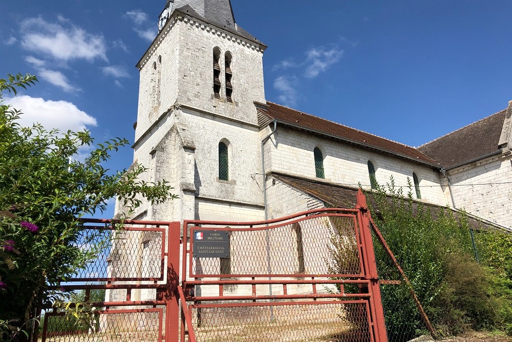 Oorlogsgraf van het Gemenebest Kerkhof Chtelraould-Saint-Louvent #1