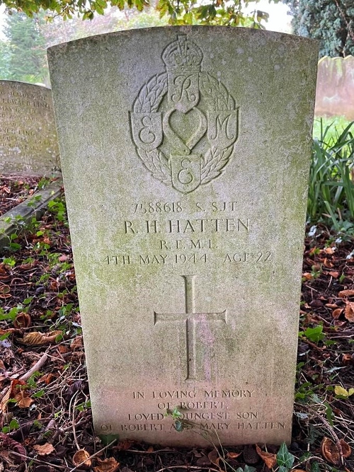 Commonwealth War Grave St. Peter Churchyard