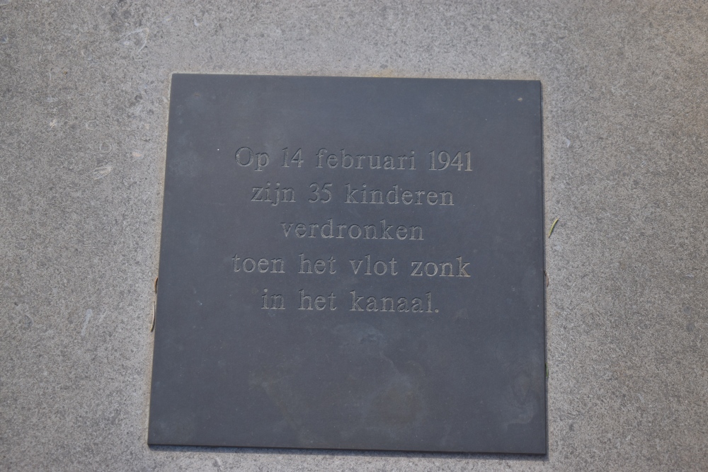 Monument voor Verdronken Kinderen #2