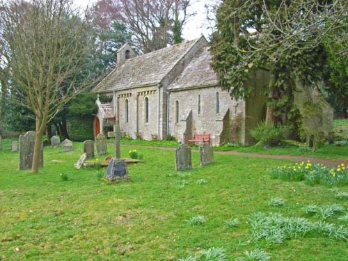 Commonwealth War Grave St. Edmund Churchyard #1