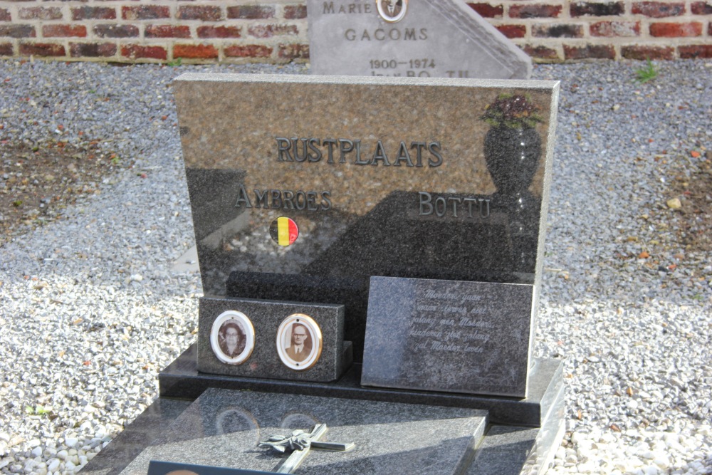 Belgian Graves Veterans Melkwezer #2