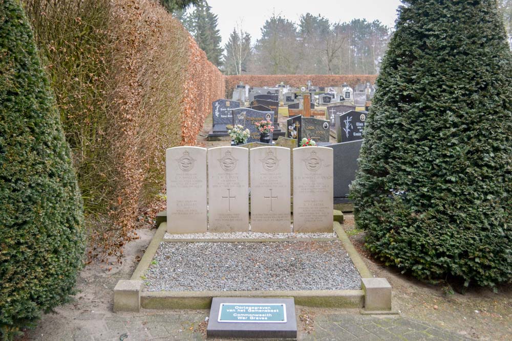 Commonwealth War Graves Horendonk (Essen) #1