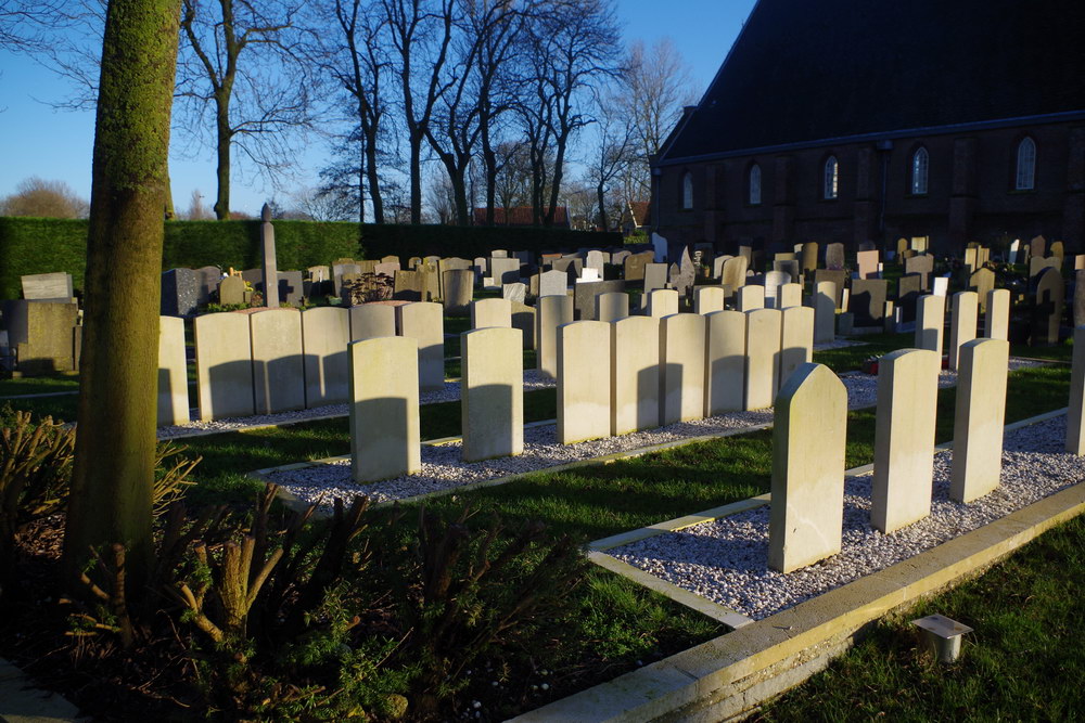 Commonwealth War Graves Protestant Churchyard Makkum #5