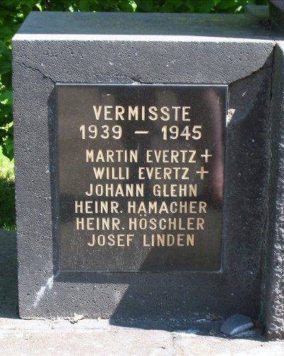 War Memorial Eiserfey #4