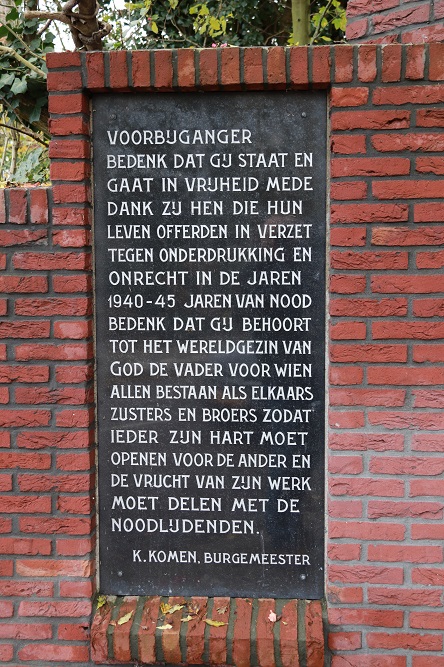 Oorlogsmonument Gemeentelijke Begraafplaats Spanbroek #2