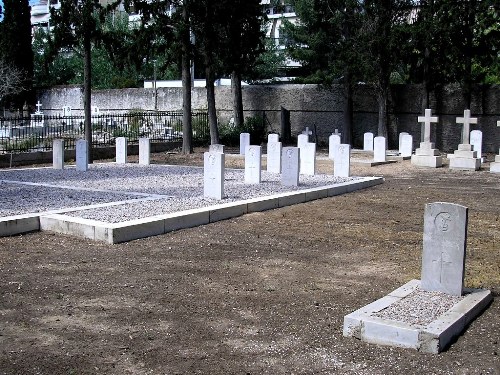 Commonwealth War Graves Pireas Naval and Consular Cemetery #1