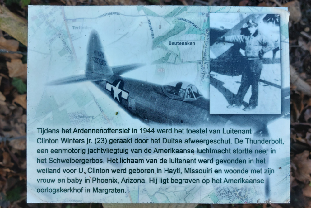 Information Sign Crashed P47 Thunderbolt #1