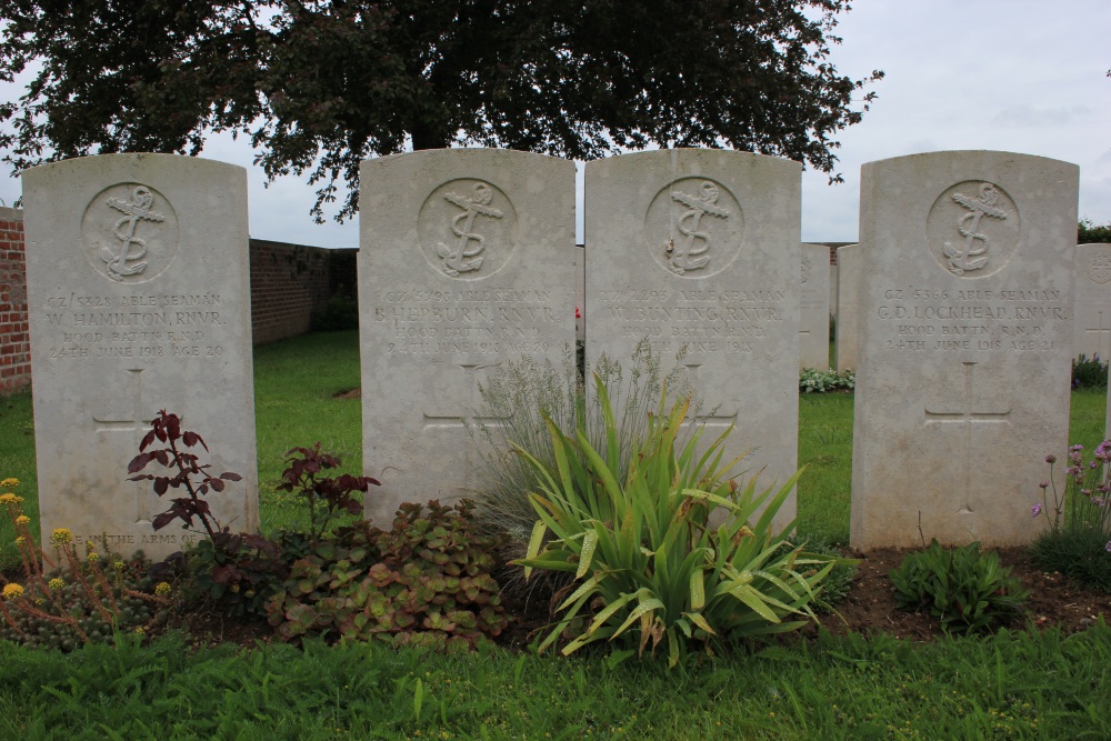 Commonwealth War Cemetery Lowrie #4