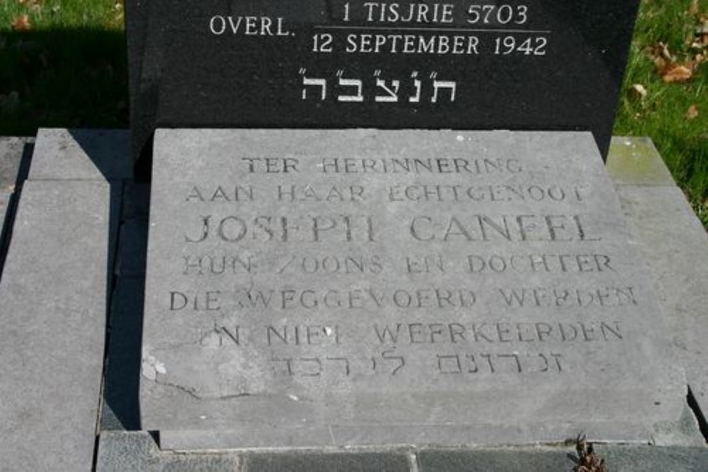 Memorial Grave Caneel-Family #3