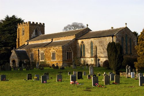 Oorlogsgraven van het Gemenebest St. Peter Churchyard