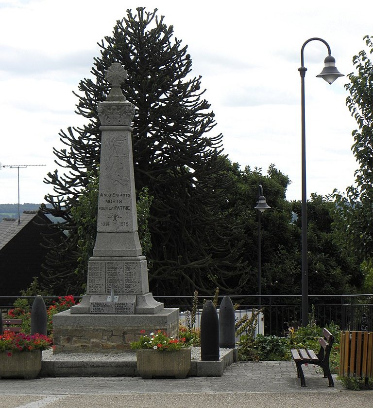 War Memorial Saint-Marc-sur-Couesnon #1