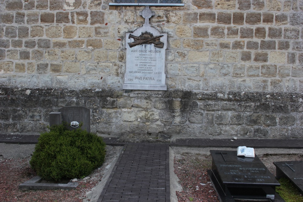 War Memorial Landskouter #1