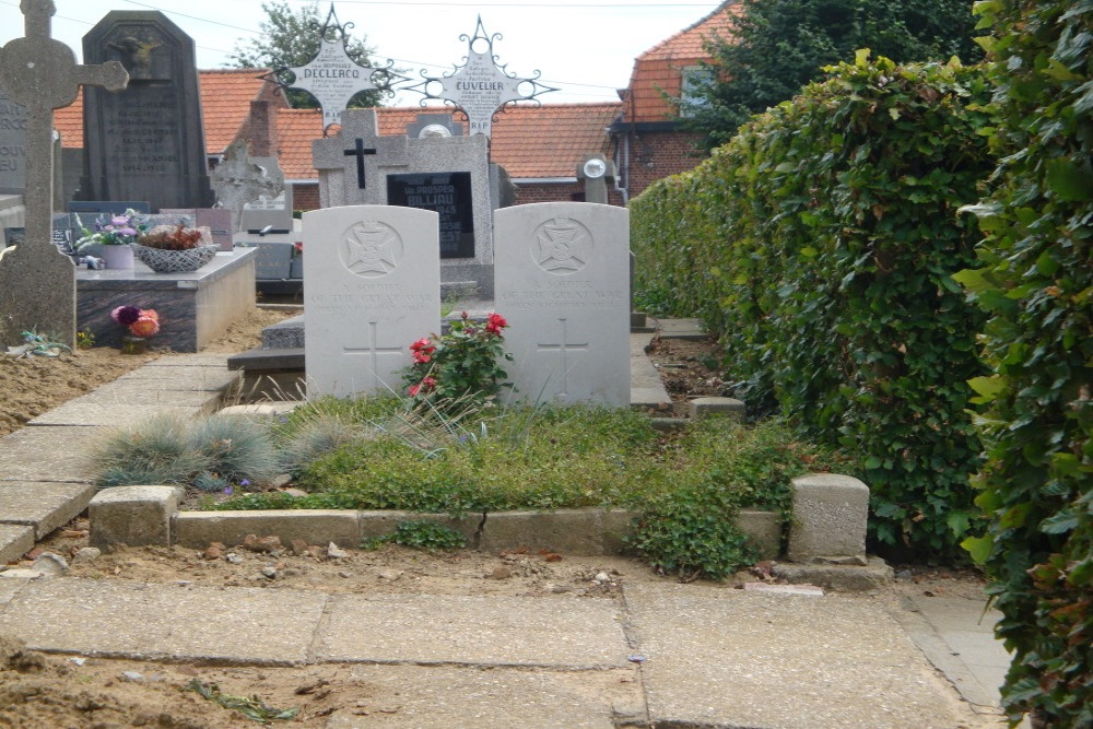 Commonwealth War Graves Wulvergem #4