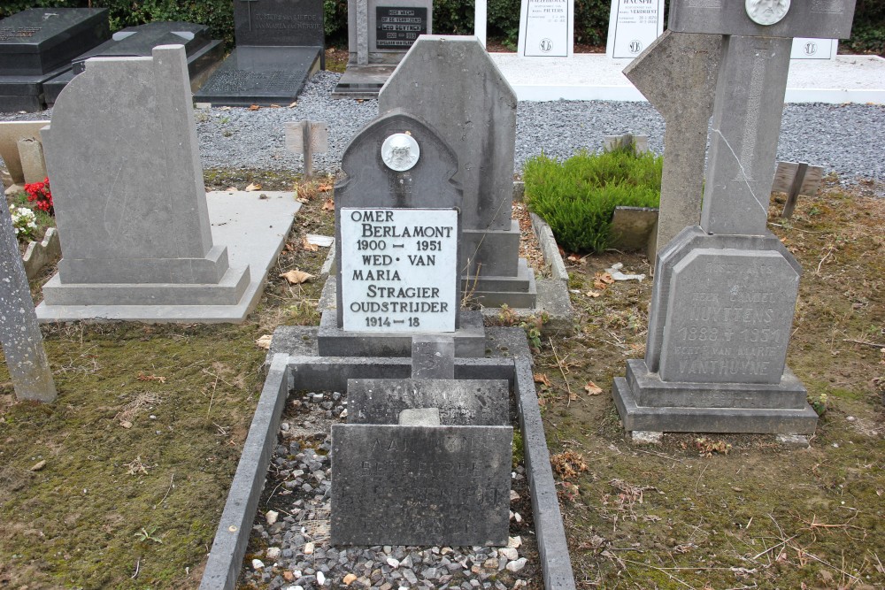 Belgian Graves Veterans Vlamertinge #1