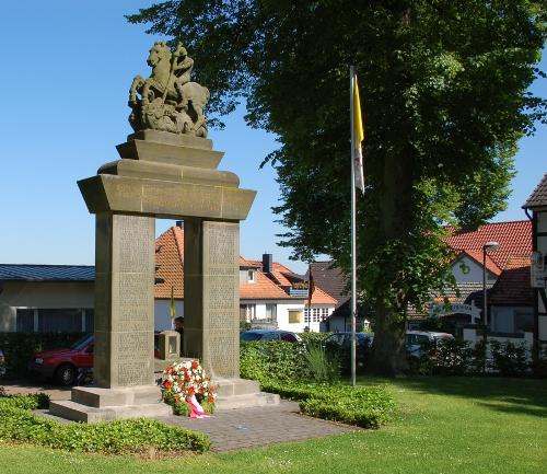 Oorlogsmonument Körbecke #1
