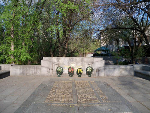 Mass Grave Soviet Soldiers Kremenchug #1