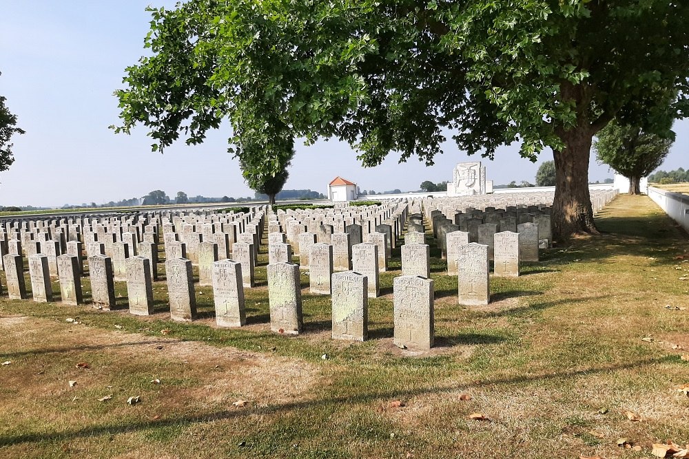 Portugese Oorlogsbegraafplaats Richebourg #3
