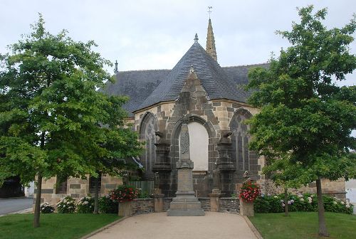 War Memorial Rosnoën #1
