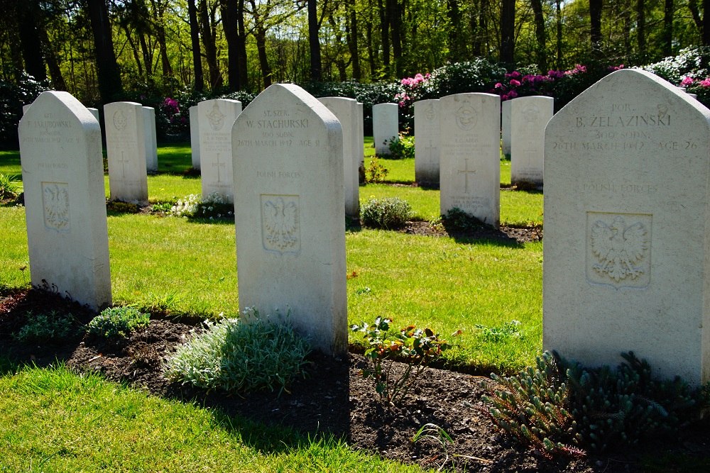 Poolse Oorlogsgraven Gemenebest Begraafplaats Bergen op Zoom #2